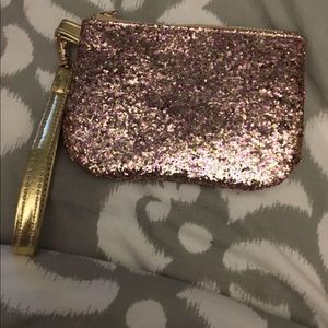Mini wristlet